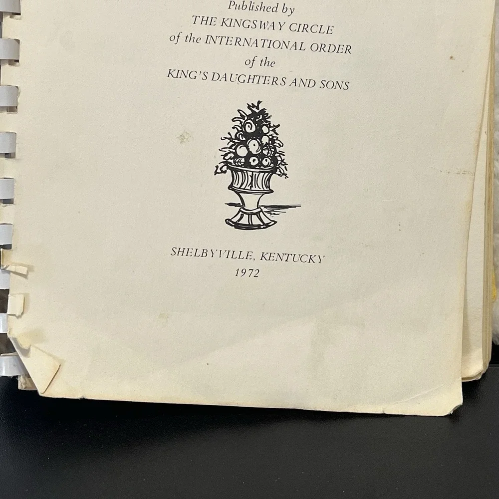 Kentucky International Order Kings Daughters & Sons Cookbook Spiral Recipes 1972